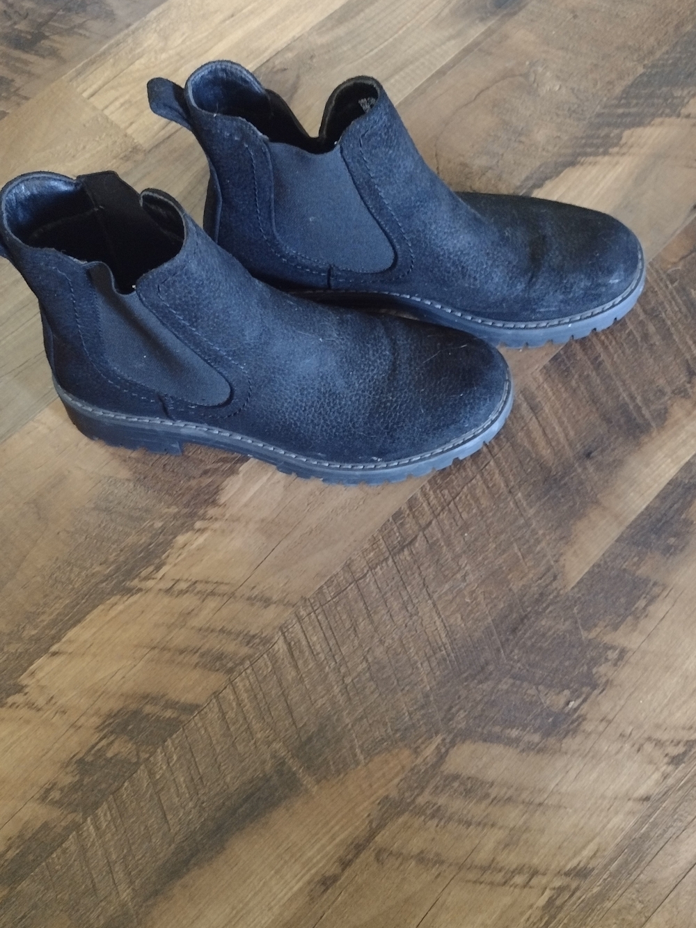 Women's Cliff Boots Sz 8 Medium